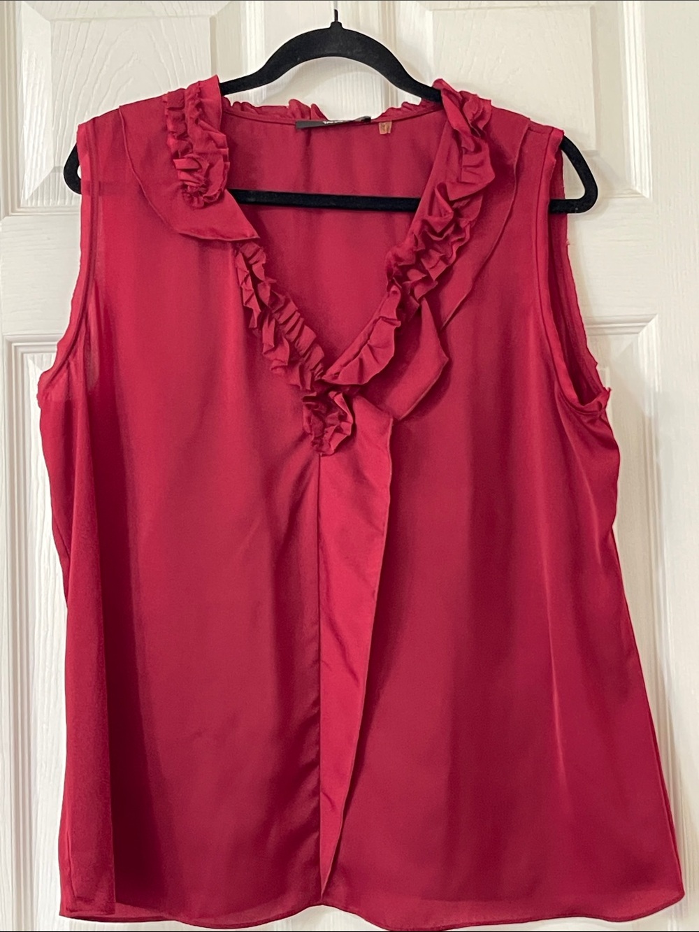 NWT Tahari Ruffle-Neck Sleeveless Blouse